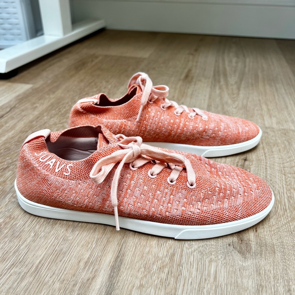 Suavs Zilker in Peach. Women 9.5. Brand NEW in box!